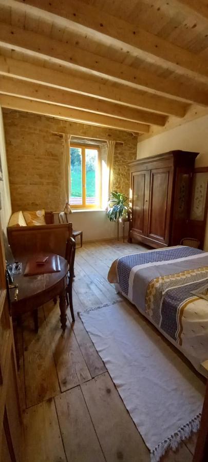 Appartement De Charme Dans Une Maison Isolee Presilly  Zewnętrze zdjęcie