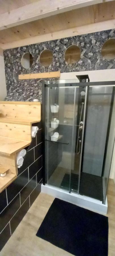 Appartement De Charme Dans Une Maison Isolee Presilly  Zewnętrze zdjęcie
